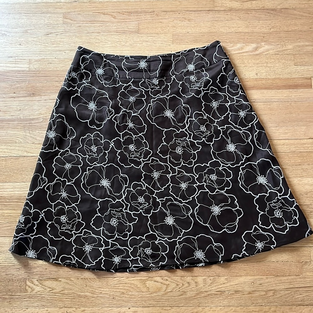 Ann Taylor silk brown/cream embroidery floral skirt - Size 14